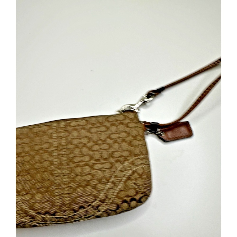 Coach Soho Signature C Buckle Wristlet Beige Jacquard Canvas Brown Leather Trim - Picture 9 of 14